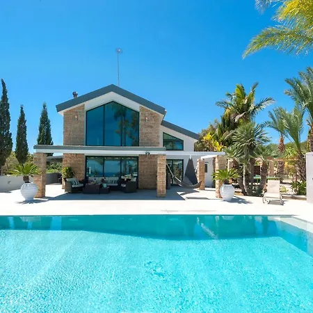Heaven Villa