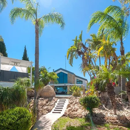 Heaven Villa